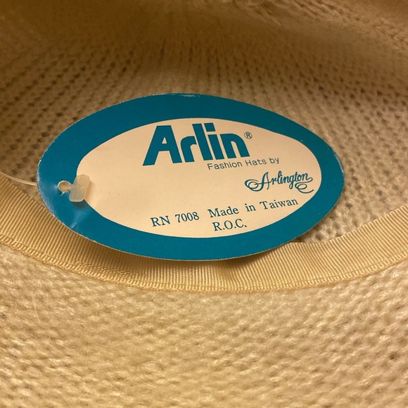 NWT Vintage Arlin Cream Acrylic Knit Hat - Picture 7 of 7